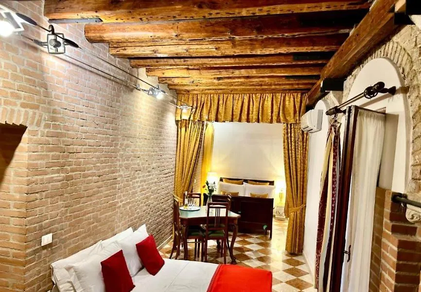 Antico Portego Venecia 2*,  Italia