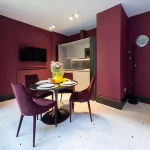 Apartahotel Poli